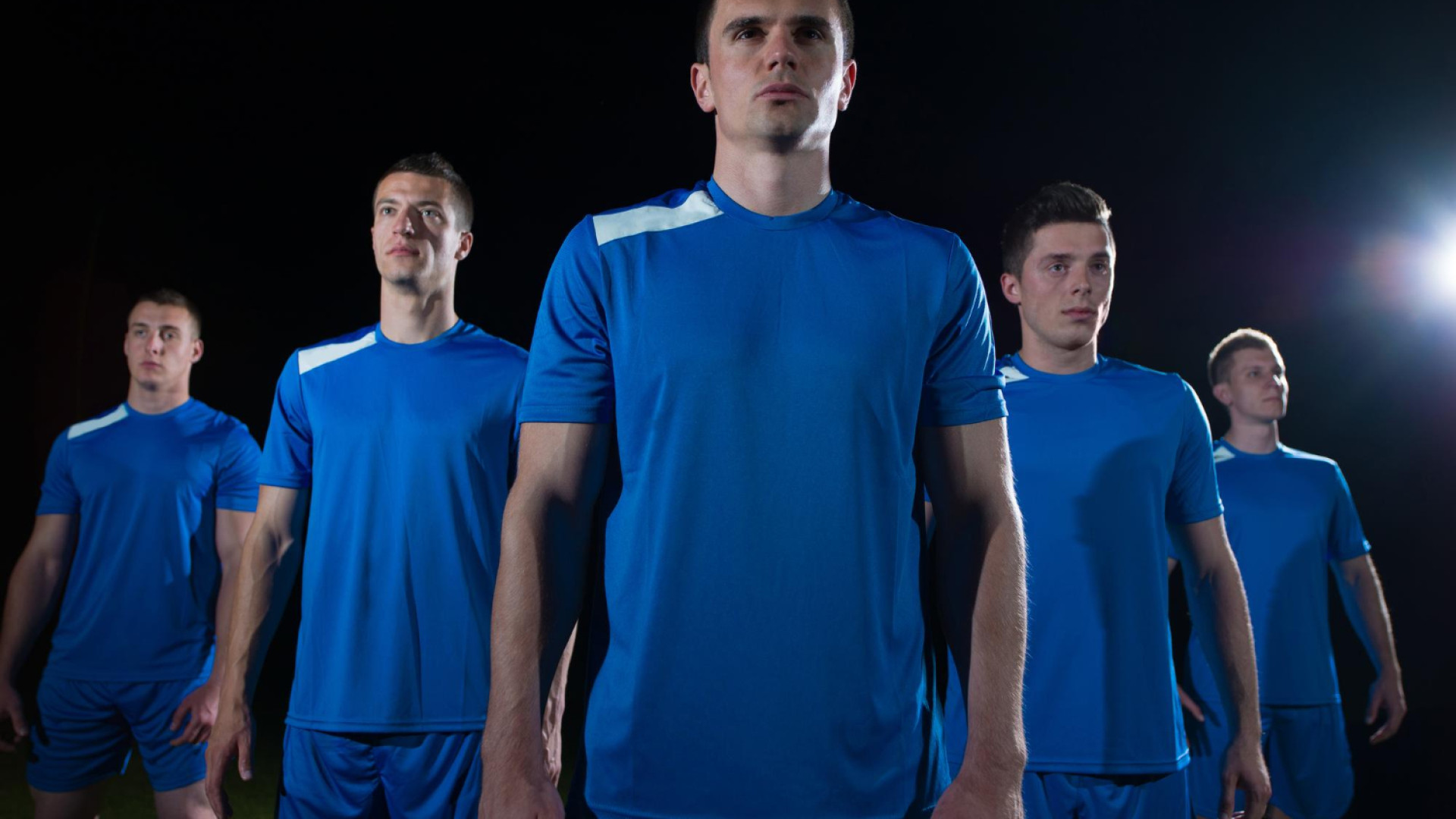 Maillot du XV de France 2025-2026 : que cache le nouveau design des Bleus ?
