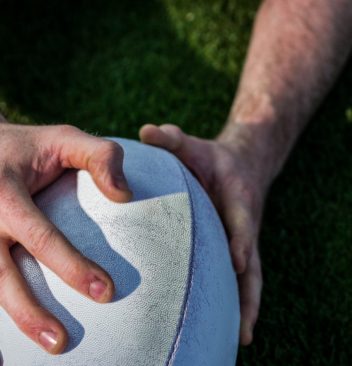 Réplica, performance, officiel ou marketplace : comment choisir son maillot des Bleus ?
